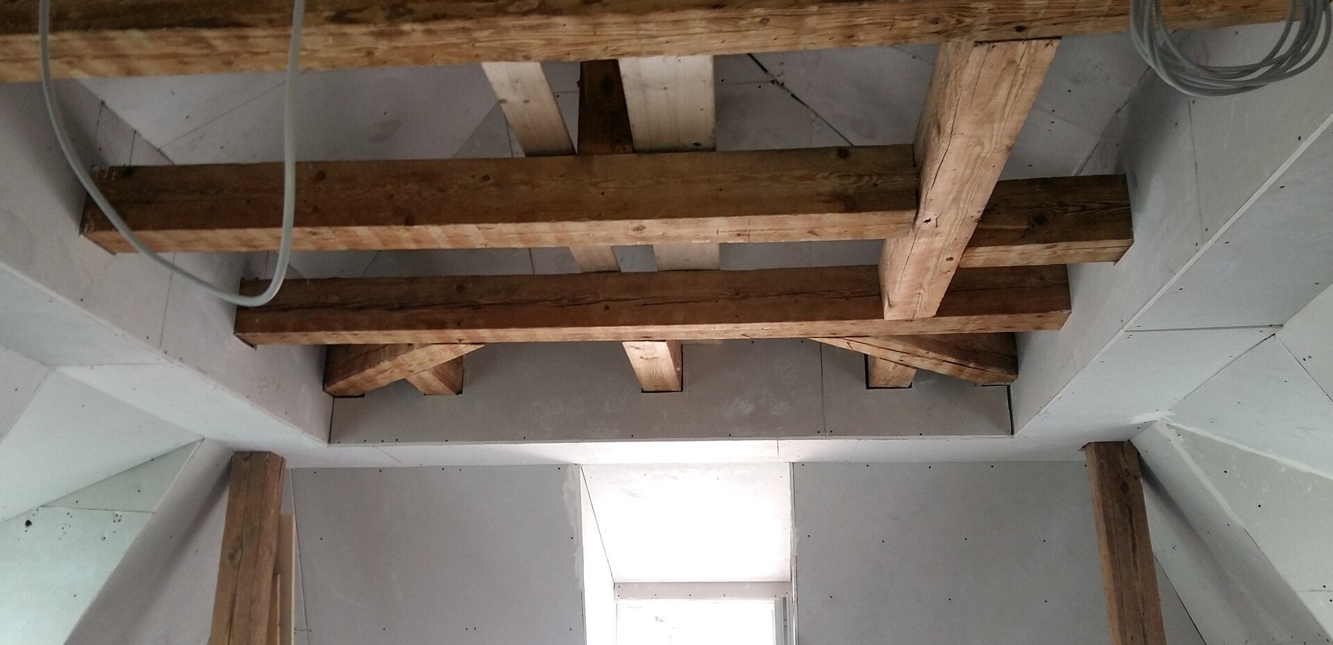 Der Dachstuhl in der Ausbauphase.